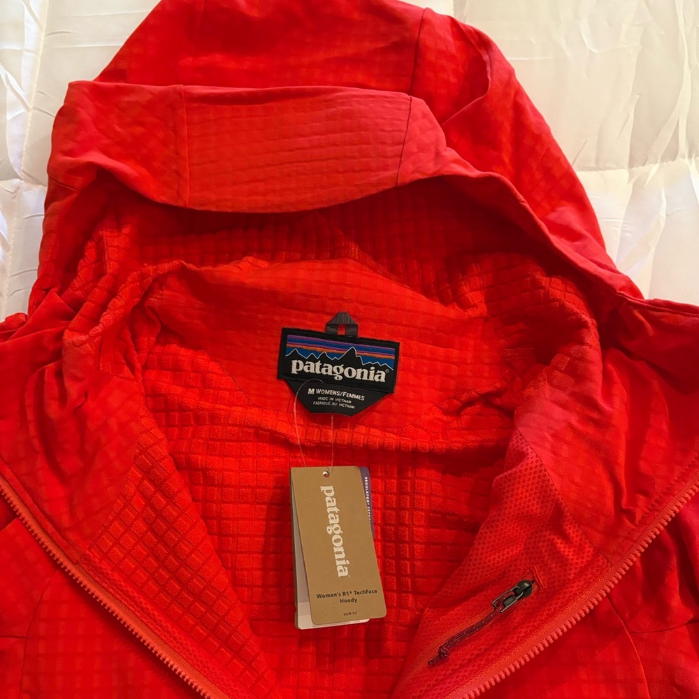 Patagonia Women's Jacket - Picture 4 of 11